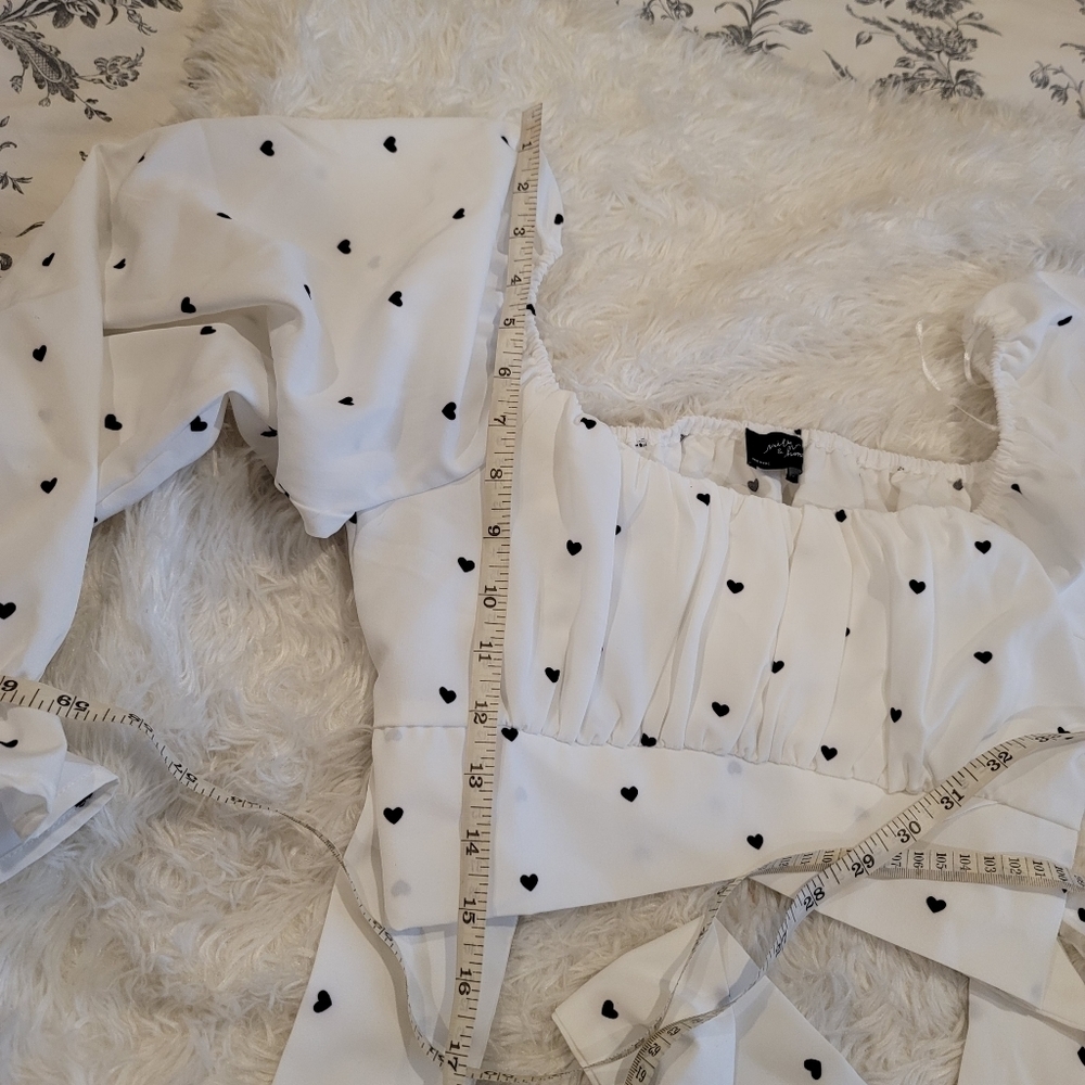 Milk & Honey Boutique puff Sleeves heart wrap crop top s… - Picture 8 of 17